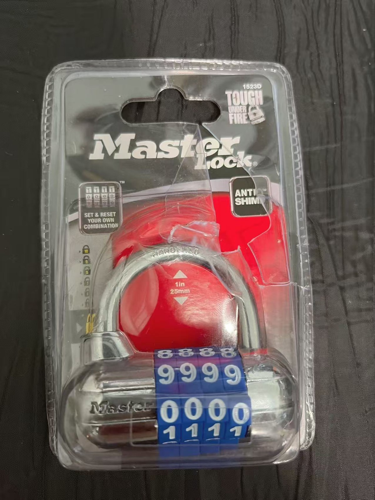 Master Lock Padlock 1523D 4-Digit Combination Number Lock - Blue#0410A