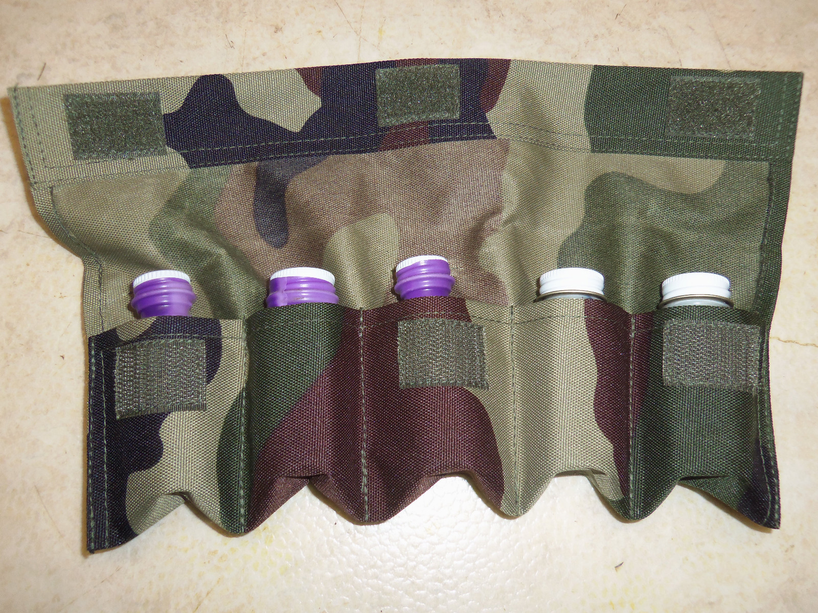 Trapping Lure Pouch Holds 5-1 Oz. Bottles of Lure Trapping Snaring  Raccoon  Fox