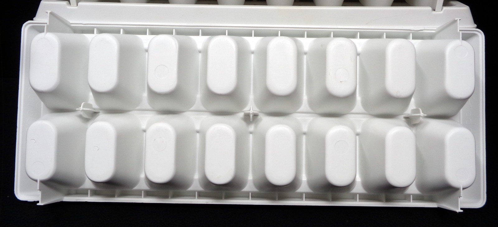5 Stacking Ice Cube Trays