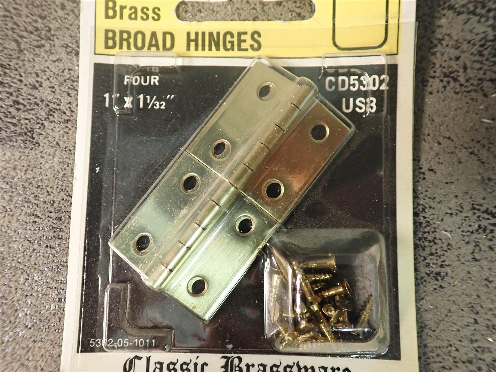 Stanley CD5302 Solid Brass Broad Hinges Four 1" x 1-1/32" (BN27)