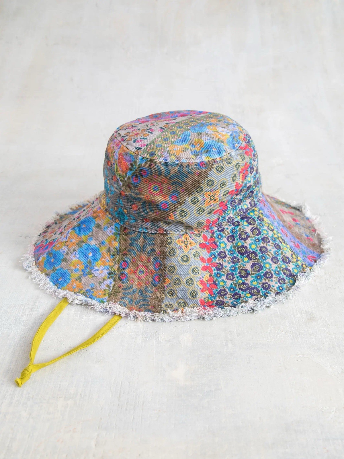 NATURAL LIFE Sandy Days Bucket Hat Cotton Folk Flower Patchwork