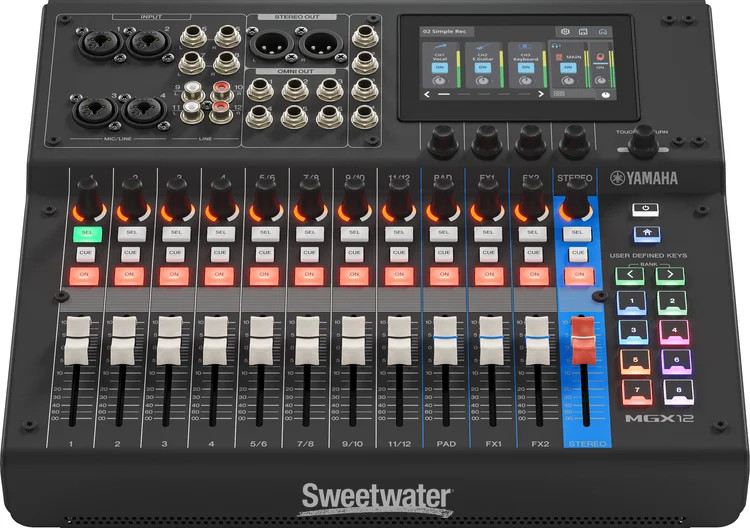 Yamaha MGX12 Digital Mixer - Black