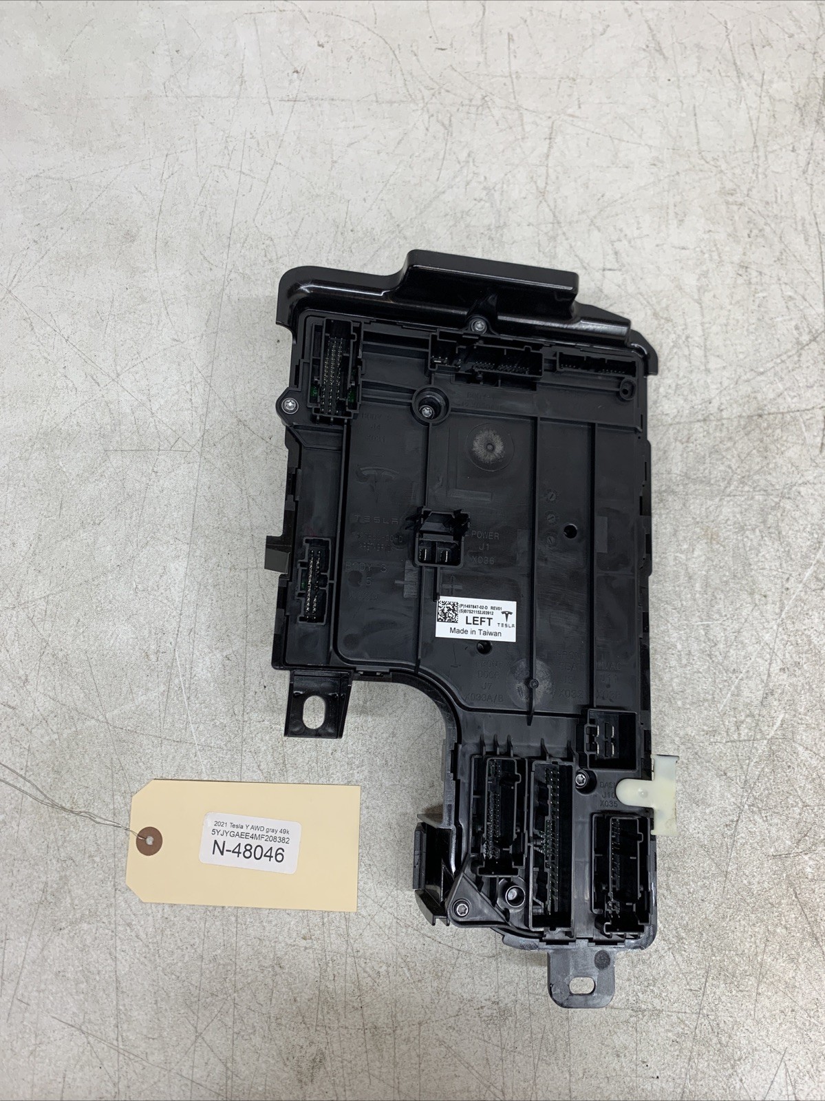 2020-2022 Tesla Model Y Low Voltage Body Controller Assembly Left 48046 B93