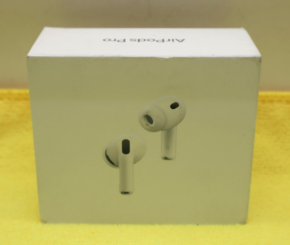 APPLE AIRPODS PRO 3 MODEL A3063 # MFHP4LL/A  NEW SEALED FREE SHIPPING.
