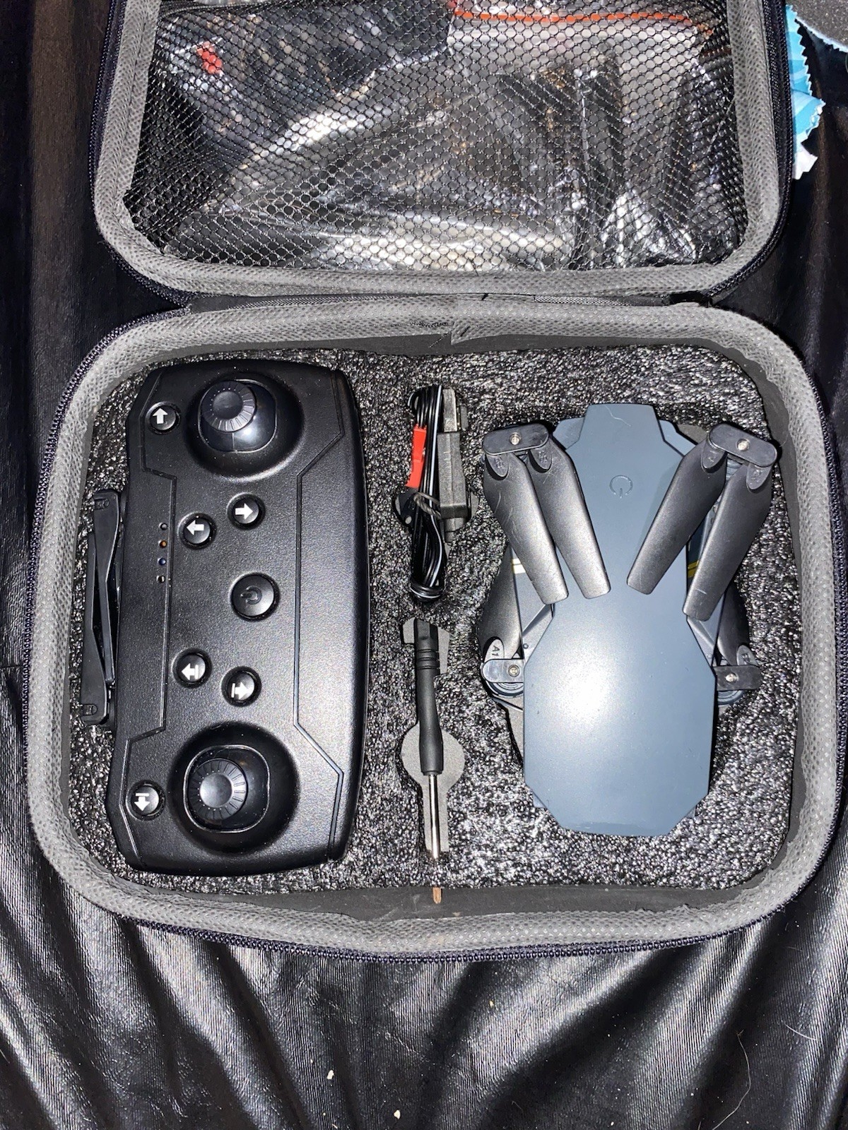 Foldable Quadcopter pocket drone W/EXTRA accessories, screws & black carry case