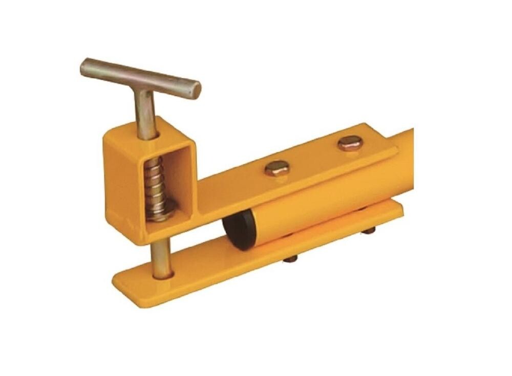 85 Lb Tow Behind Broadcast Spreader Rust Proof Poly Hopper Universal Hitch Pin
