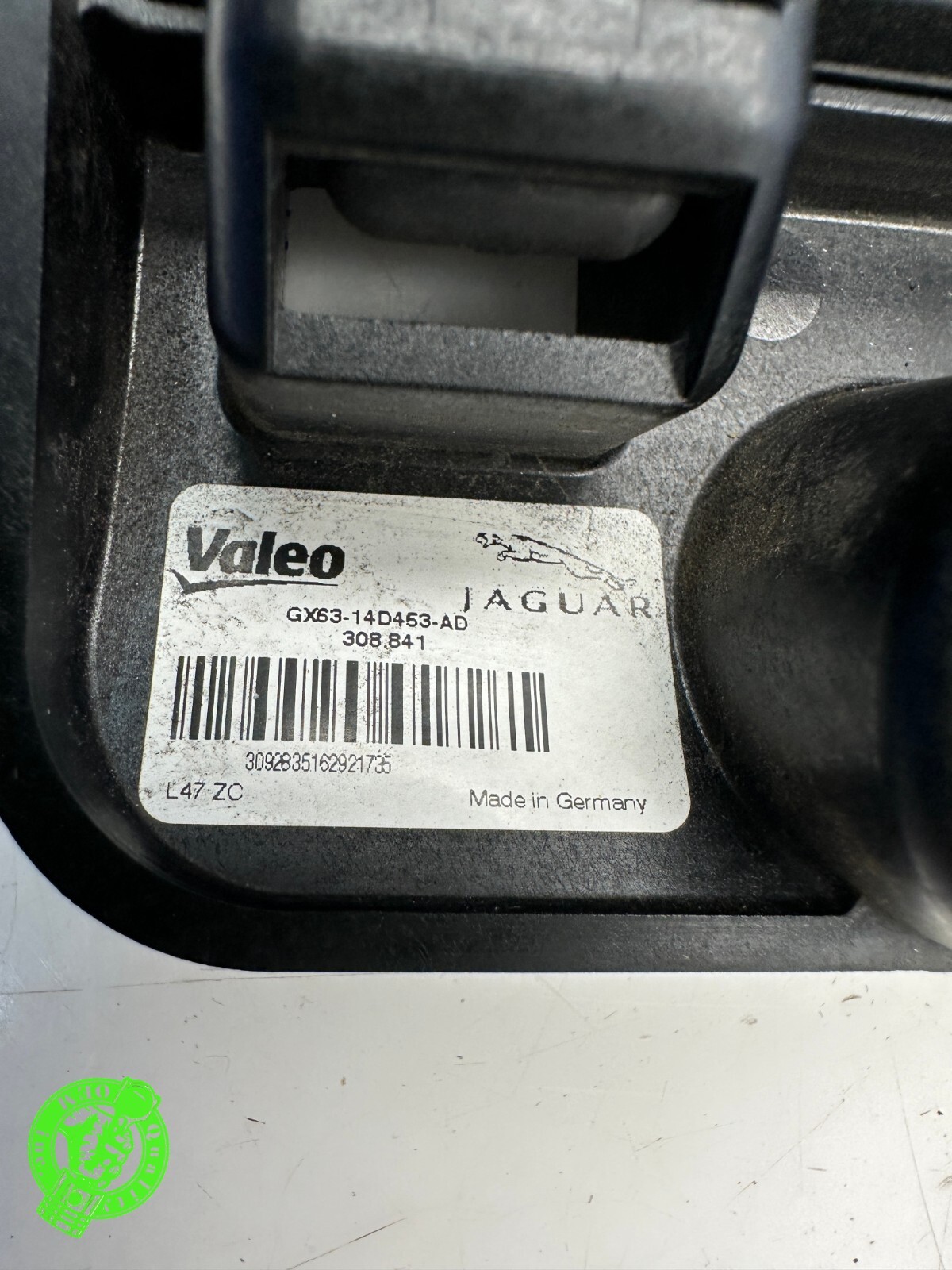 2017-2020 JAGUAR XE XF F-PACE REAR LEFT / RIGHT BLIND SPOT SENSOR CONTROL MODULE