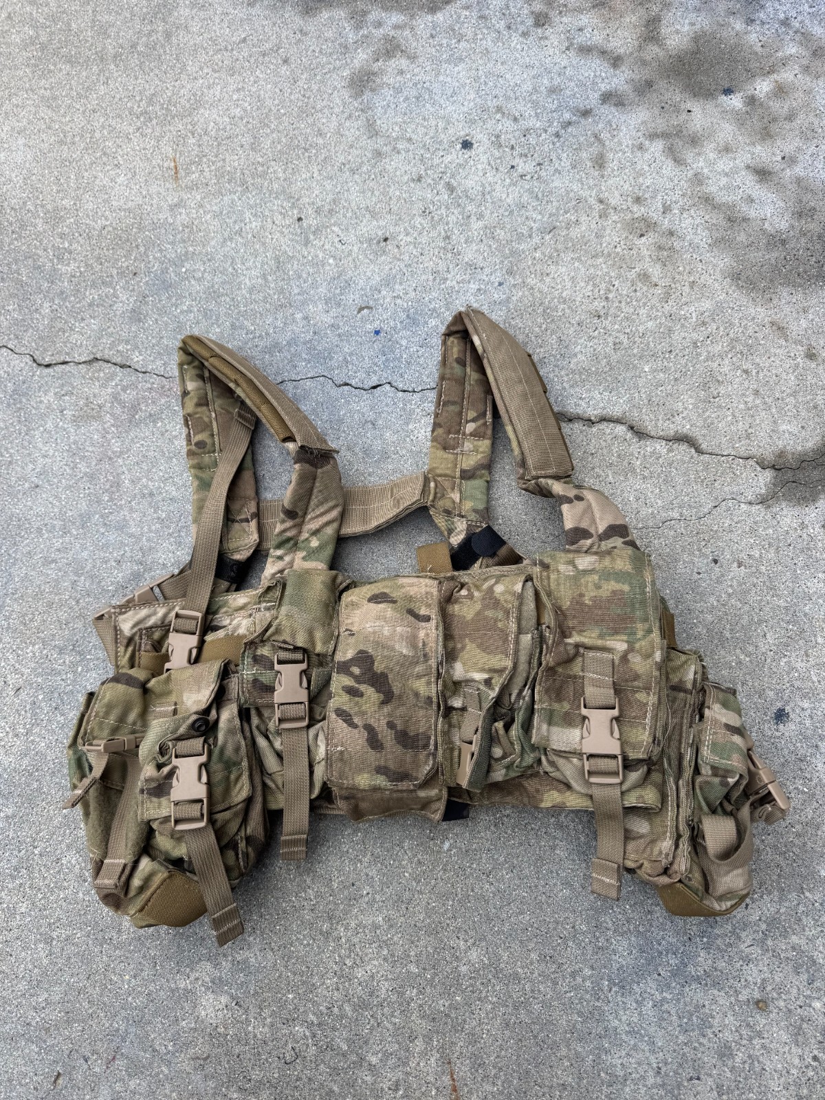 London Bridge Trading LBT-1961A Split Zip Multicam Load Bearing Chest Rig