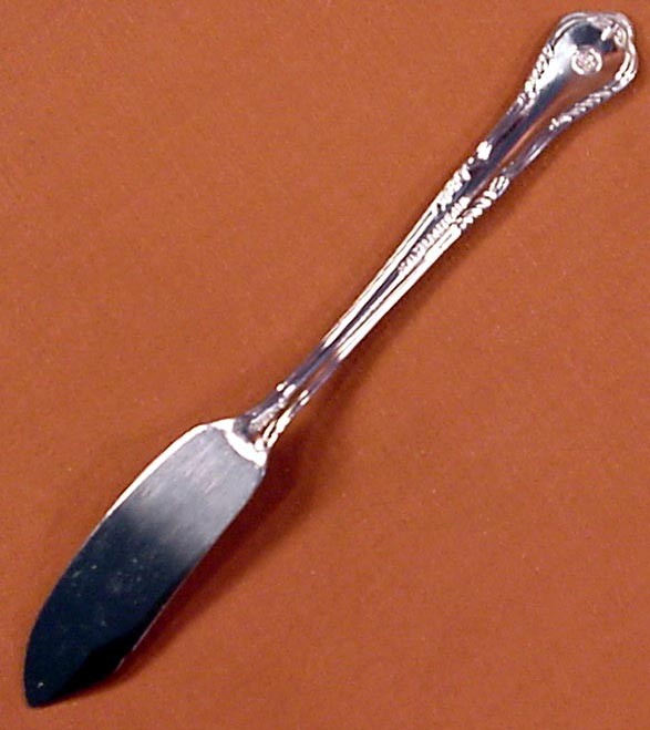PFALTZGRAFF STAINLESS "PRESLEY" MASTER BUTTER KNIFE