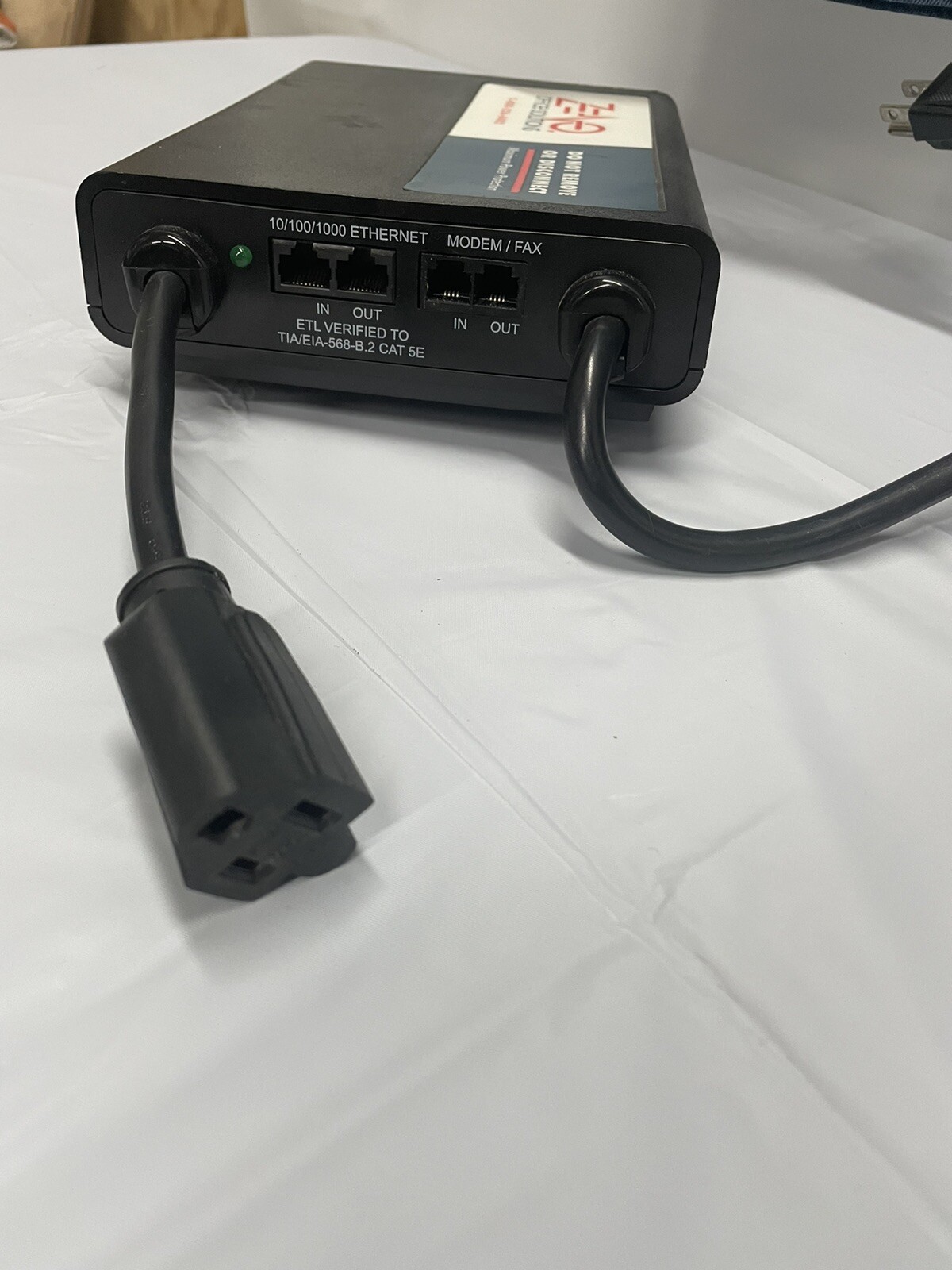 Surge Protector Zeno Office Solutions Transient Voltage D5131NT