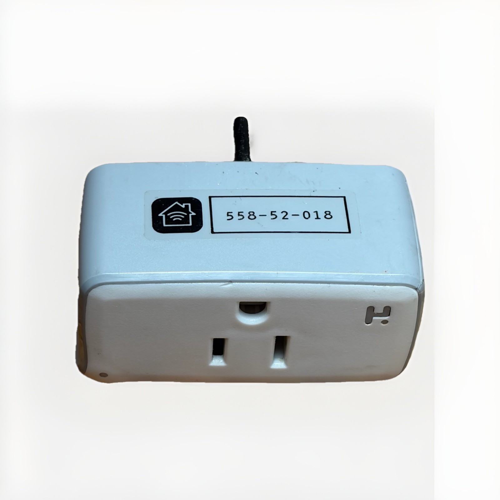 iHome Wi-Fi Control Smart Plug Apple Outlet iPhone Control Model iSP5 E476405