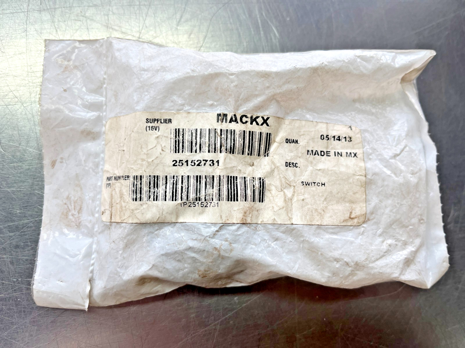 25152731  OEM  MACK  Rocker SWITCH  Bulldog  Volvo
