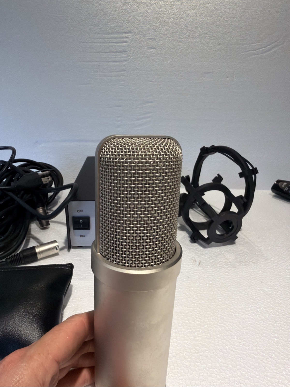 NTK MICROPHONE POWER SUPPLY AND MICROPHONE