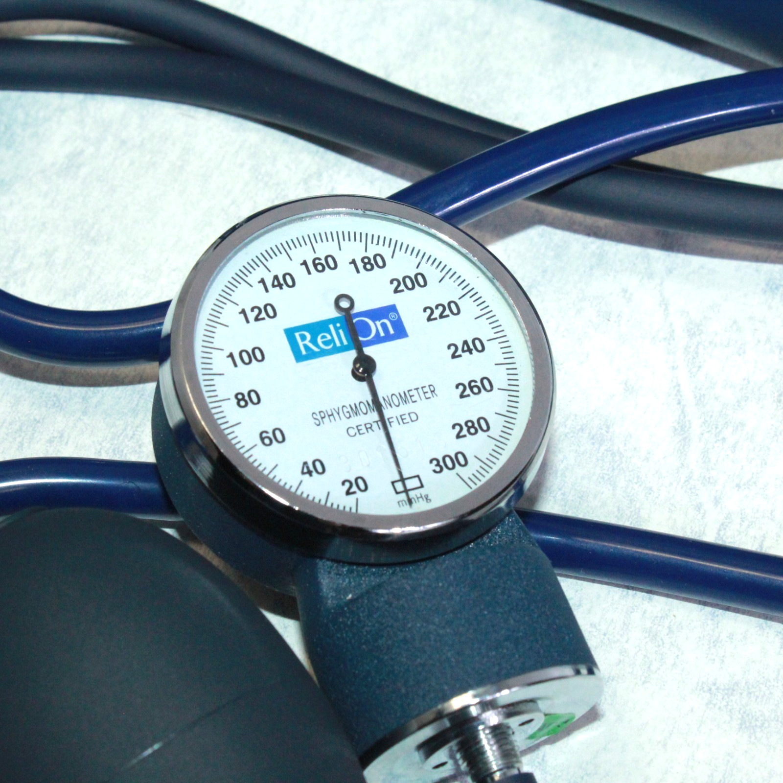 ReliON Sphygmomanometer Manual Inflate - Adult