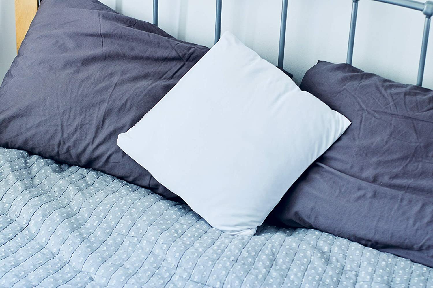 Pack of 4 Throw Pillows Insert Ultra Soft Bed & Couch Sofa Decorative Pillows