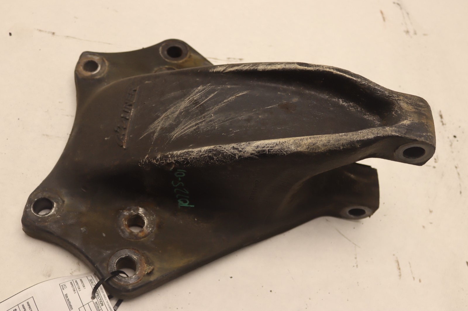 2008-2017 FREIGHTLINER CASCADIA 125 SPRING HANGER SUPPORT BRACKET AIRLINER OEM