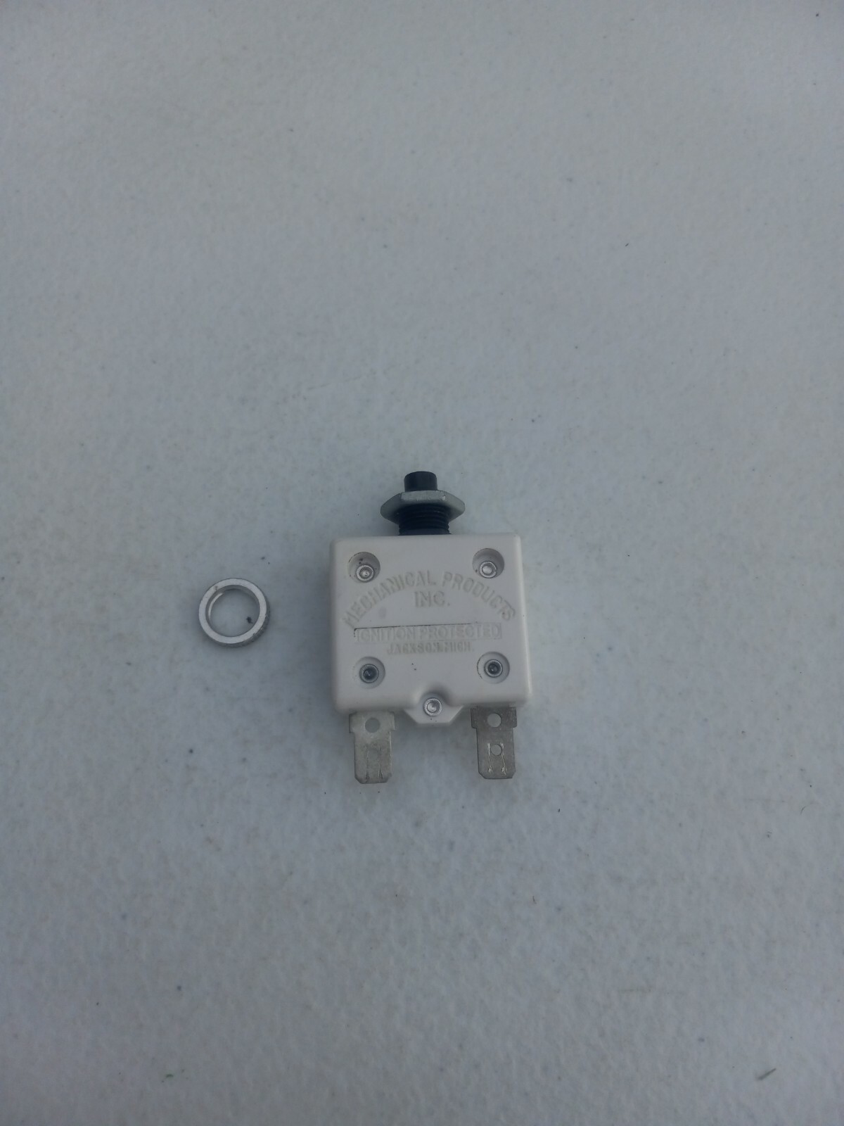 Mechanical Products 8 Amp Circuit Breaker 250 VAC / 50 VDC Package of 1