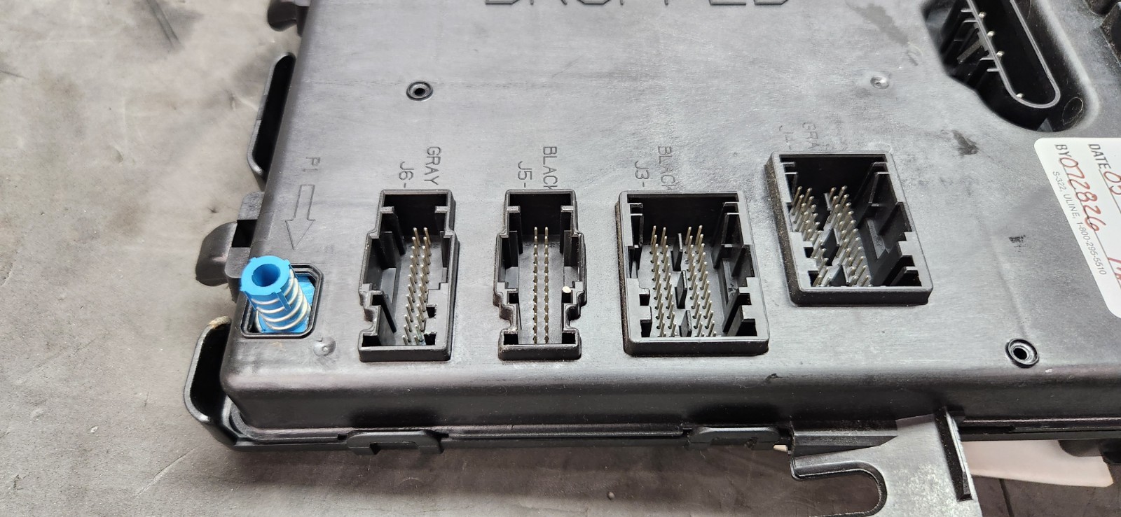 2005-2006 Ford Mustang Body Control Module BCM Computer OEM