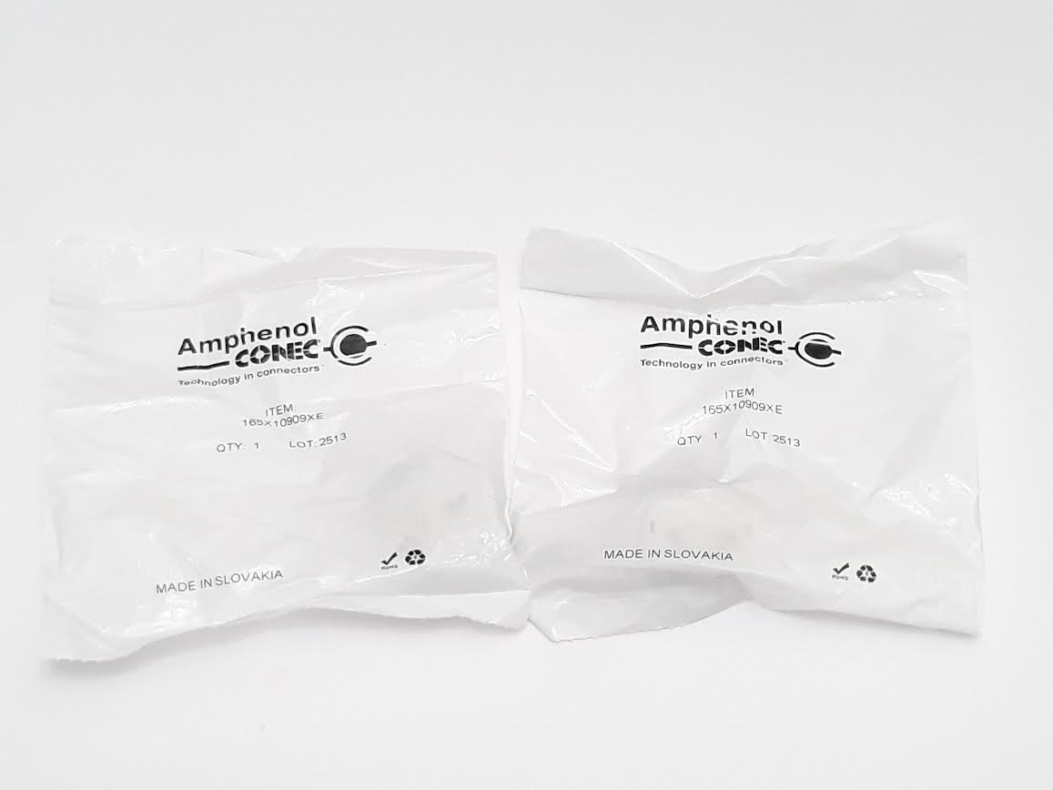 Set of 2 New Sealed bag Amphenol CONEC 165X10909XE Connector