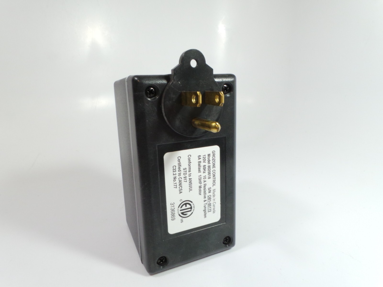 Grozone 120 VAC switcher Control Outlet 8020018