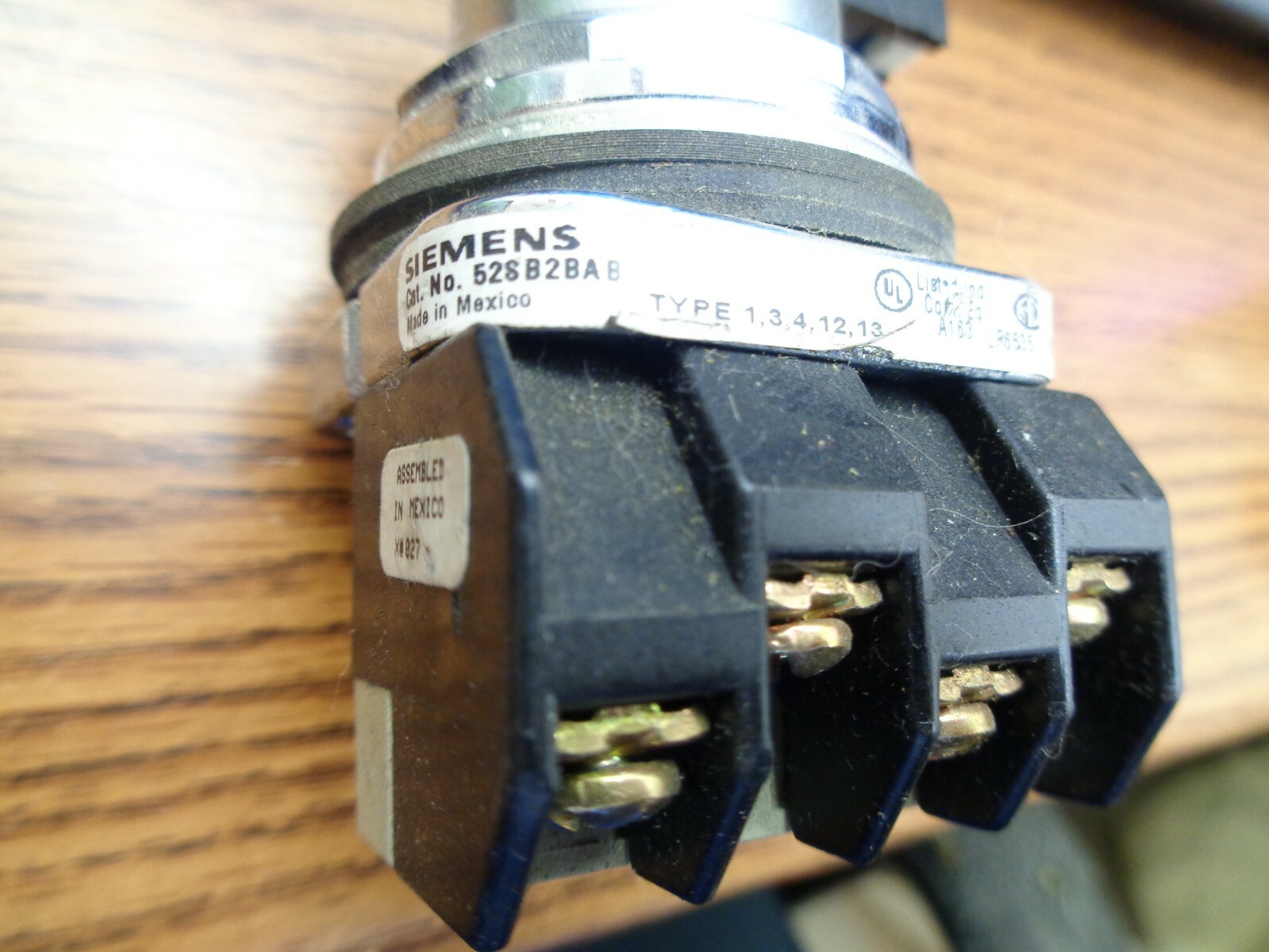 Siemens 52SB2BAB 3 position switch / operator
