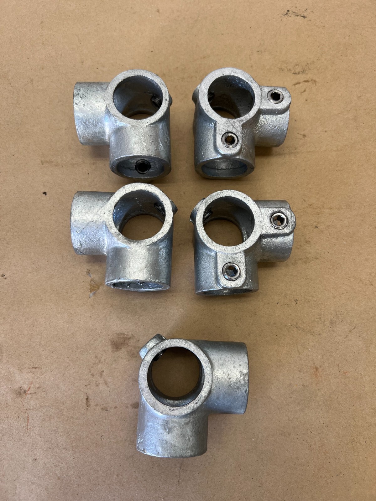 Side Outlet Elbow 3 Way Carbon Steel Tube Connector, 1-3/8” Opening - Lot of 5