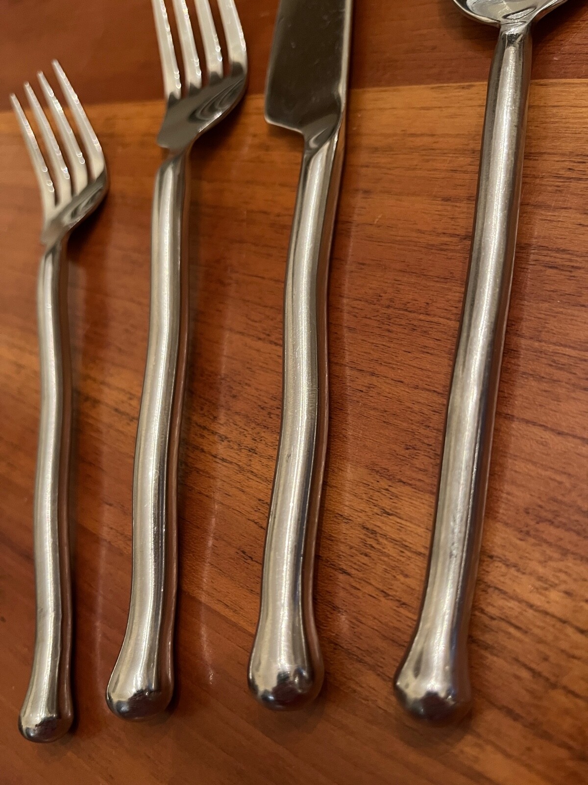 Gourmet Settings EXOTIQUE-PLATINUM 18/10 Stainless Flatware Wavy Handle - Choice