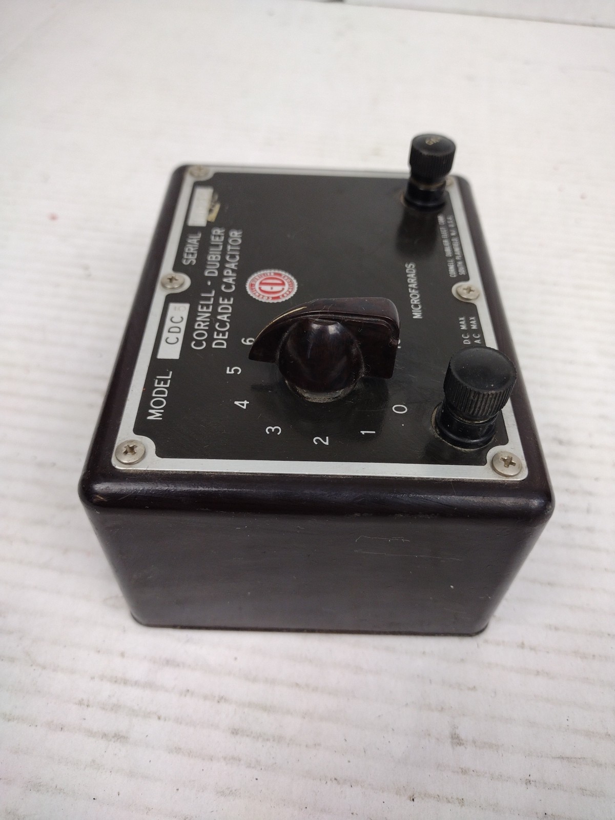 Vintage CDC Cornell Dubilier Decade Capacitor Electronics CDC-5 Untested