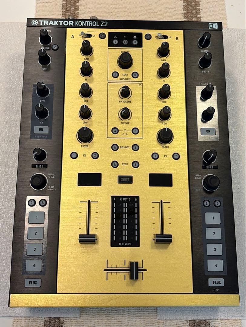 Native Instruments Traktor Kontrol Z2 Gold DJ Mixer Controller Japan   #O7097