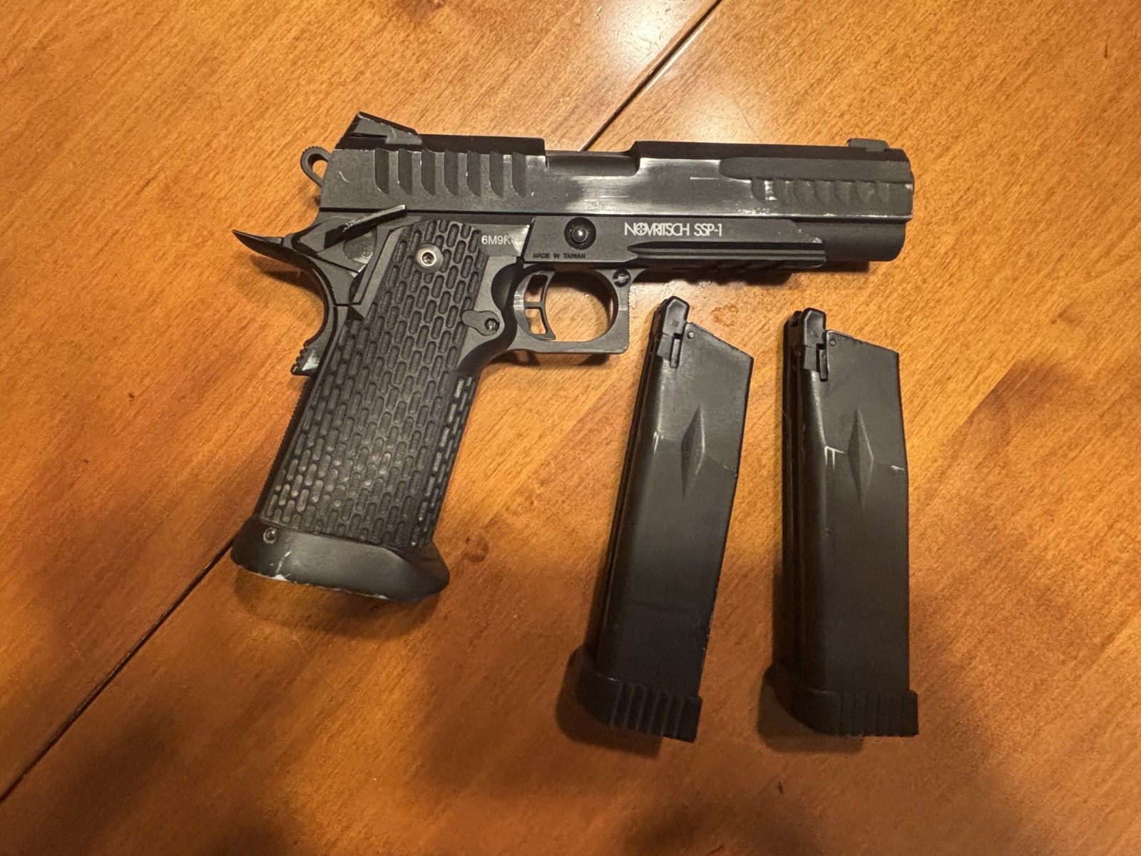 airsoft rifle, pistol, and accessories