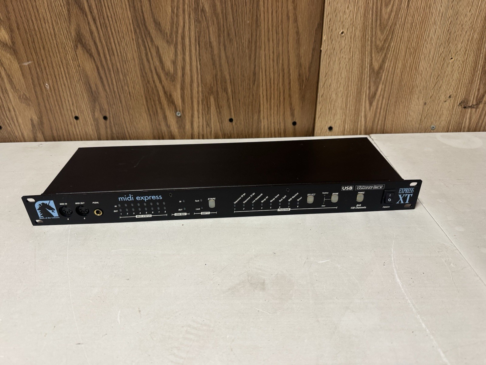 MOTU Express XT Midi Interface Express 8x8 128 Channels