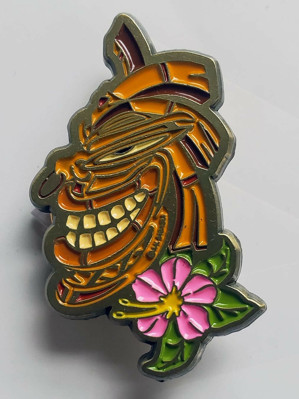 Tiki lover Collectable 9 colors 1" x 1 3/4" Looks good on hats, shirts, bag