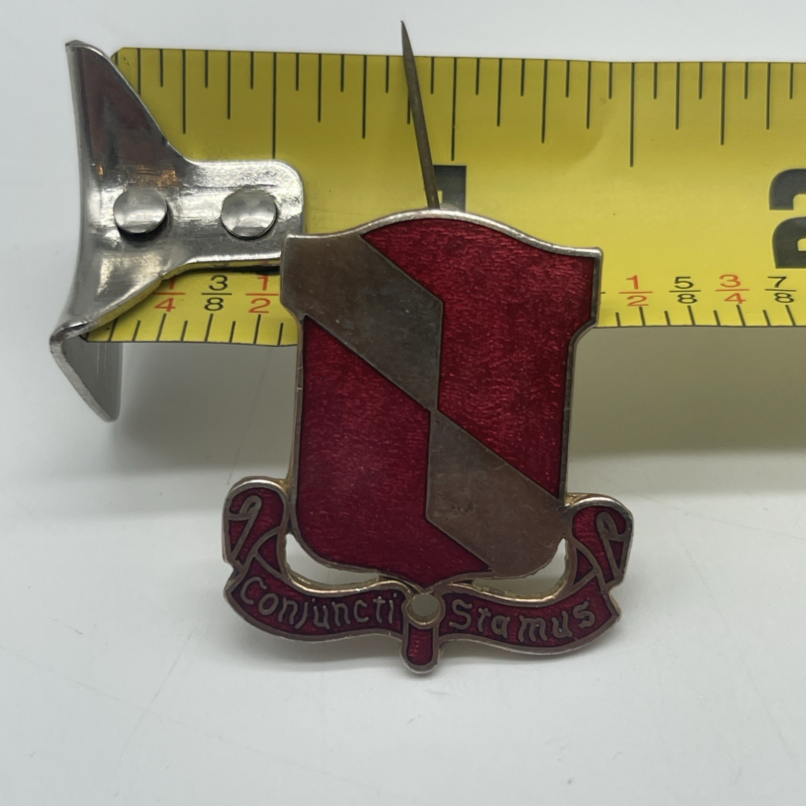 U.S. Military 27th Field Artillery Reg Crest DI DUI Pin Back PB CONJUNCTI STAMUS