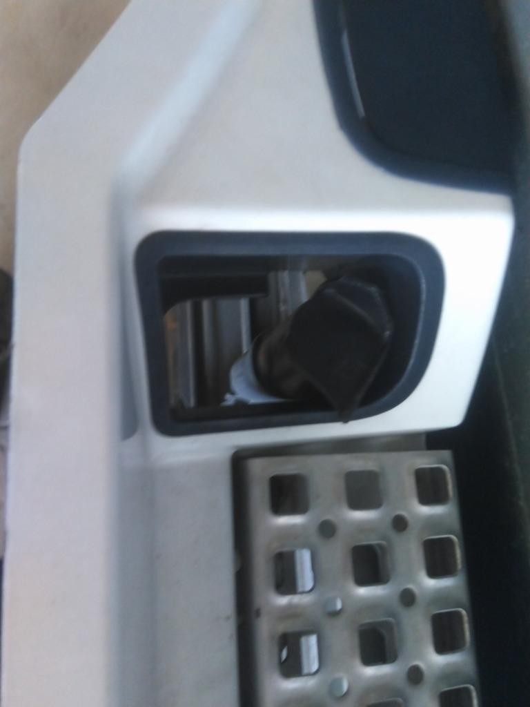 For 2018 VOLVO VNL SIDE FAIRING Left , IL