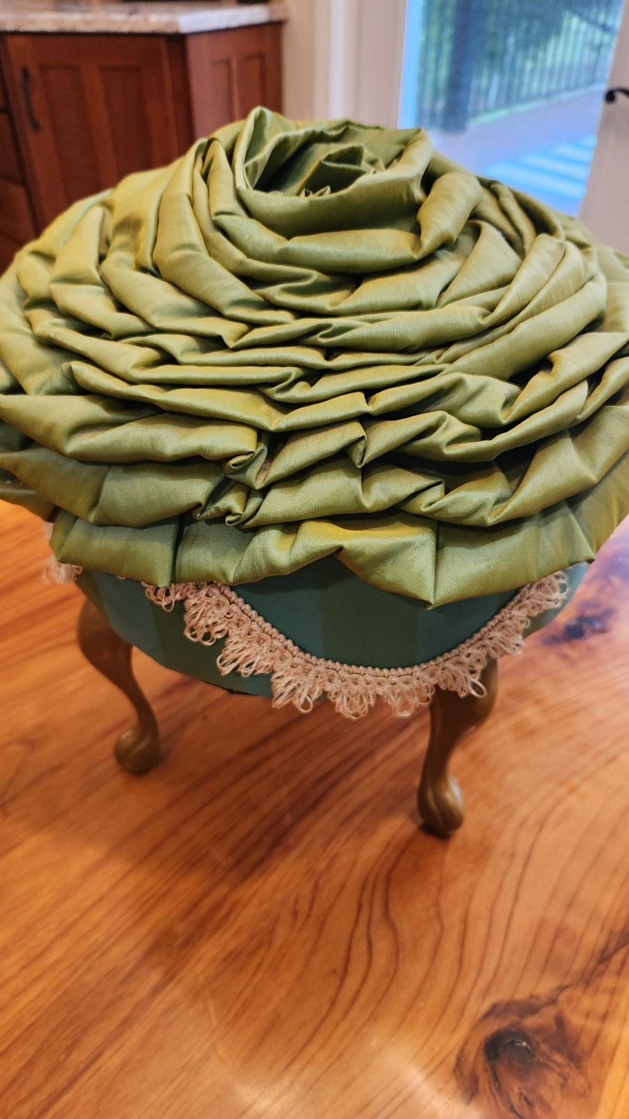 Org Handcrafted Queen Anne Design  Ottoman Green Rose Cushion Seat Was $795.00