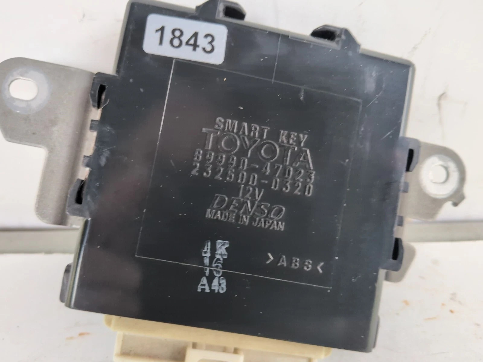 04-09 TOYOTA PRIUS HYBRID SMART KEY COMPUTER CONTROL MODULE 89990-47023 OEM