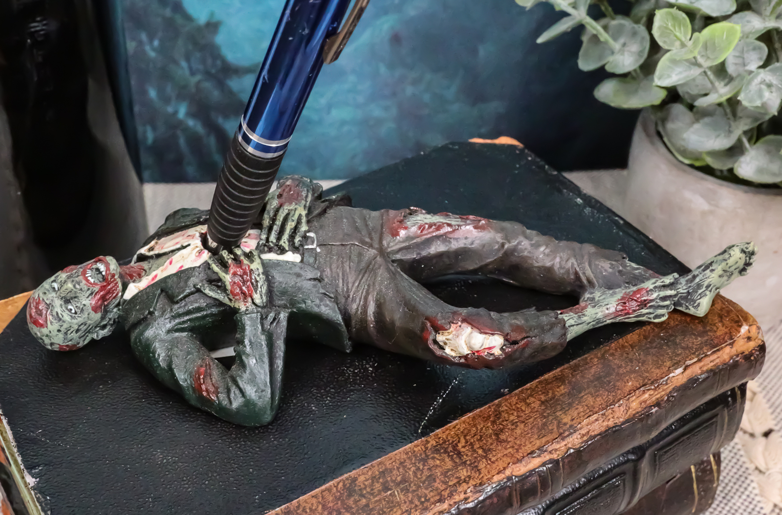 Gory Apocalypse Walking Dead Zombie Hunter Impaled Walker Pen Holder Figurine