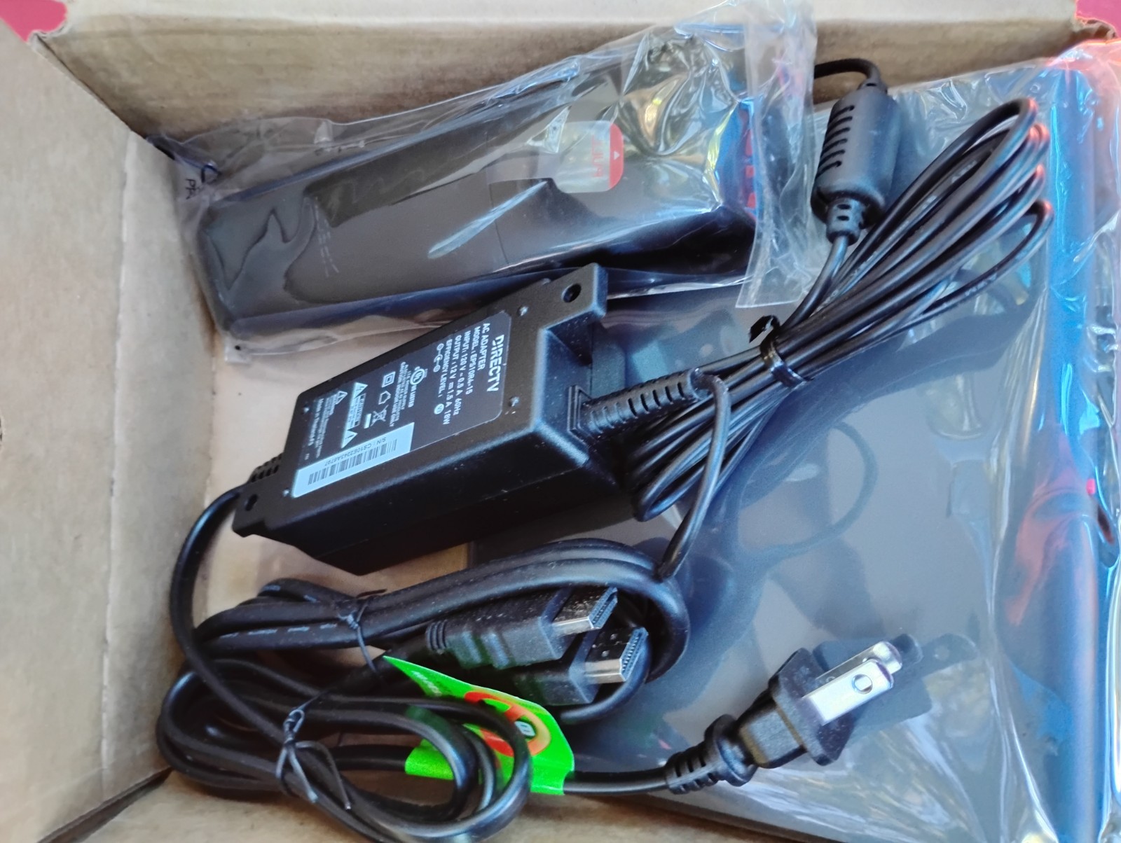 DIRECTV Gemini Streaming Box C71KW-400 w/ 1 Remotes + Power Adapter New no box