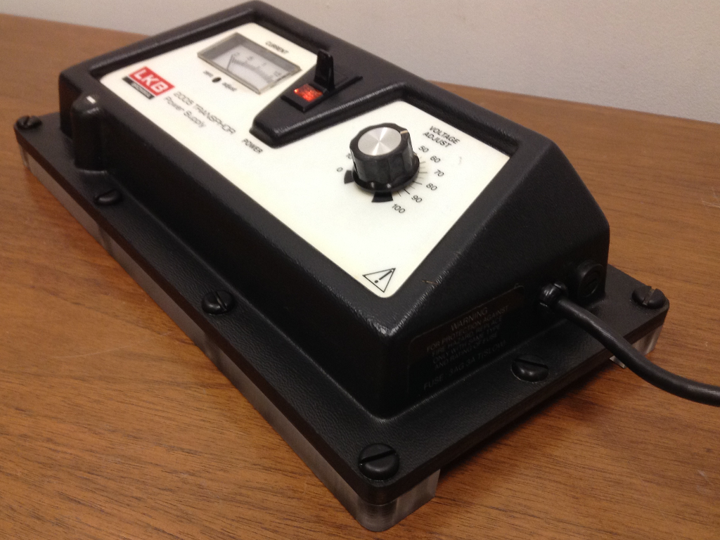 Hoefer Scientific Instruments - Model 2005 - Power Supply for LKB Bromma