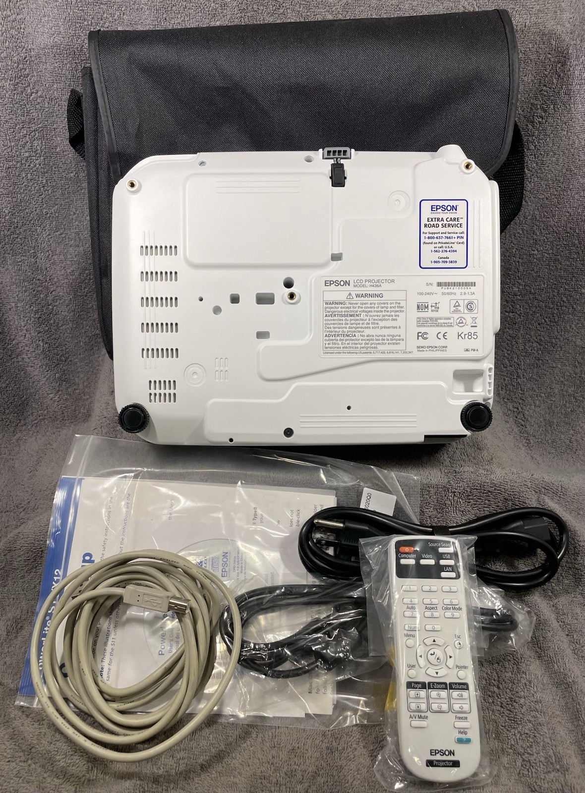 Epson PowerLite S11 Projector With Extras TESTED With Remote And Extras As Shown