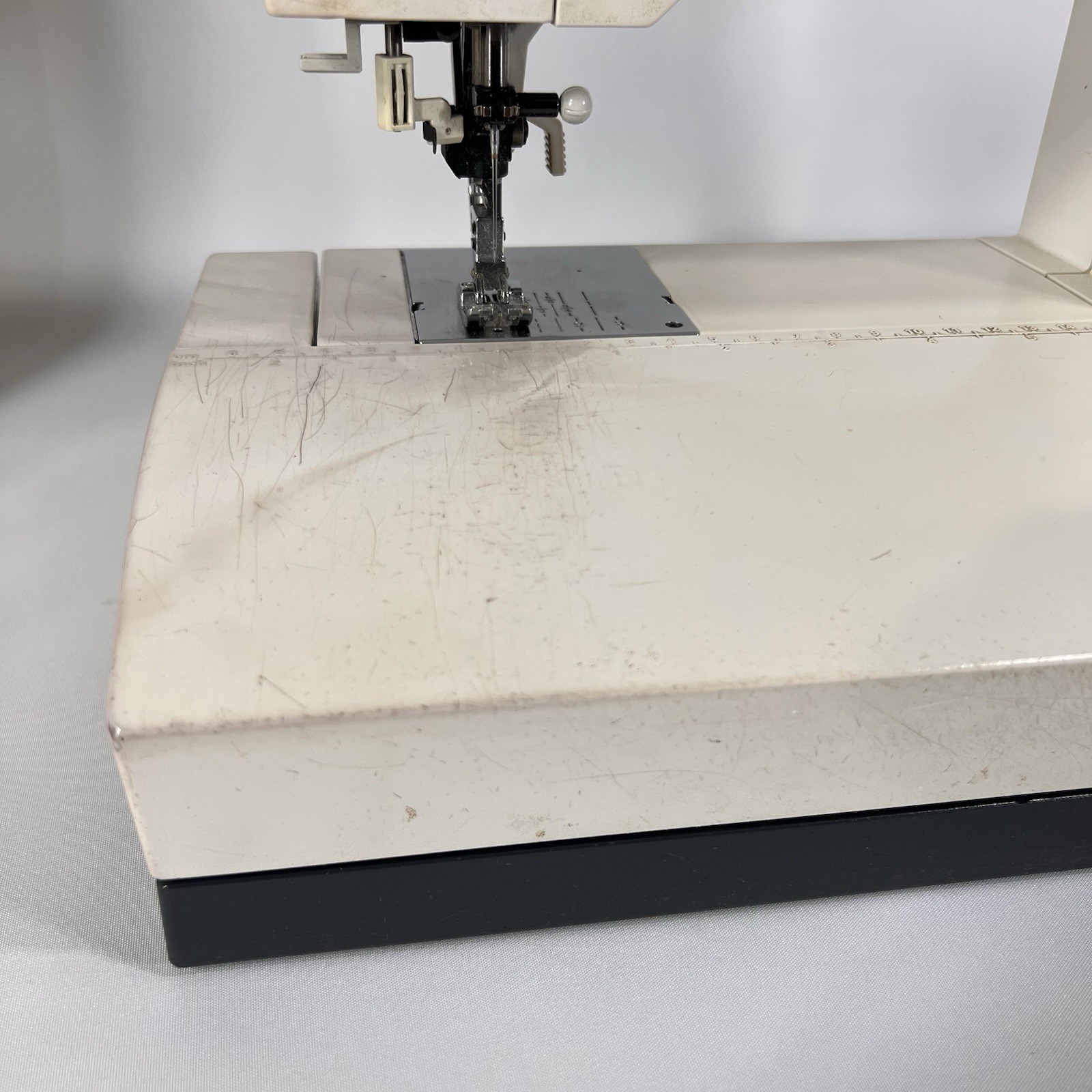 PFAFF Tiptronic 2020 Sewing Machine Tested Working