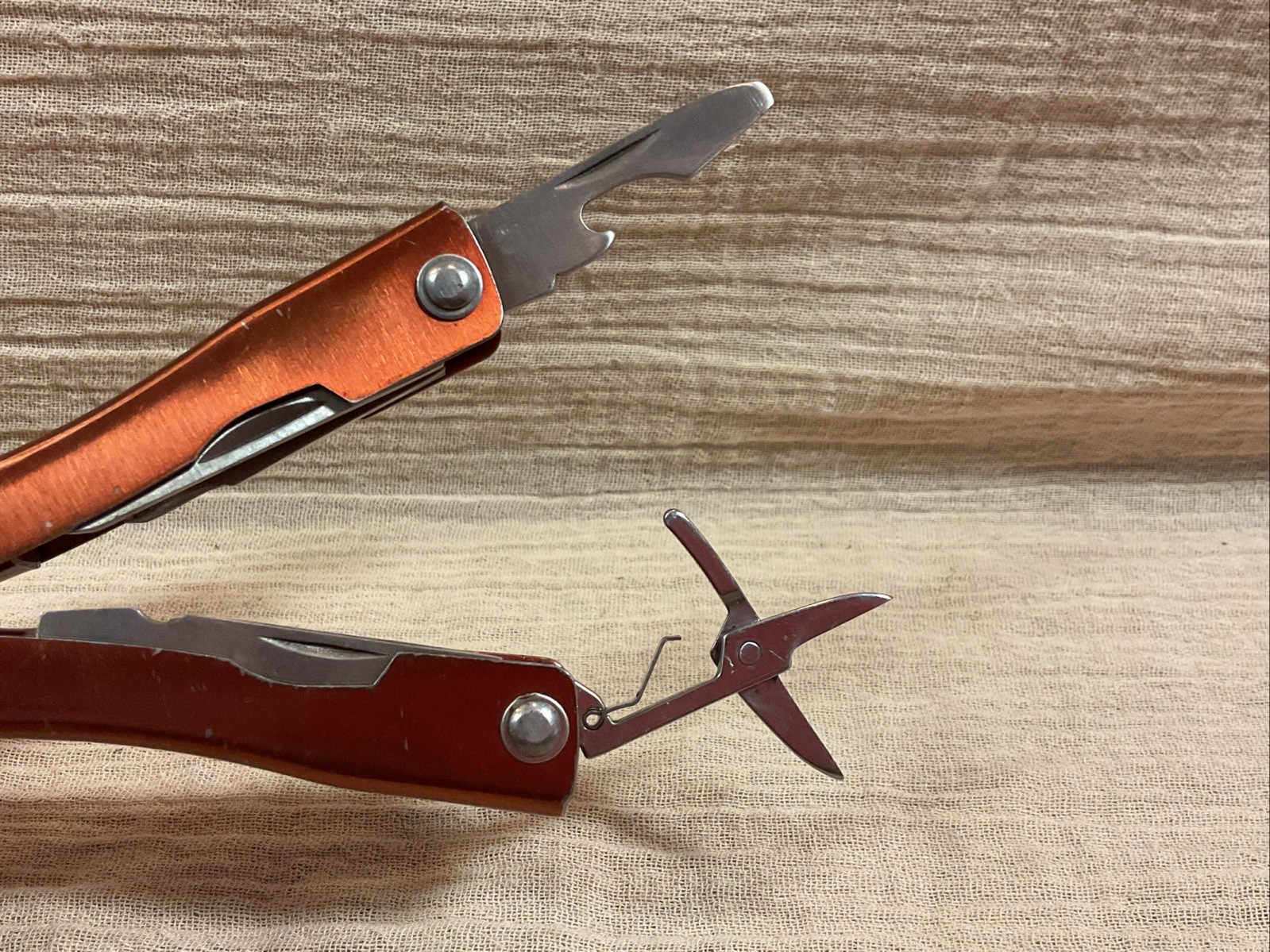 9 Tool Multi Tool Pliers