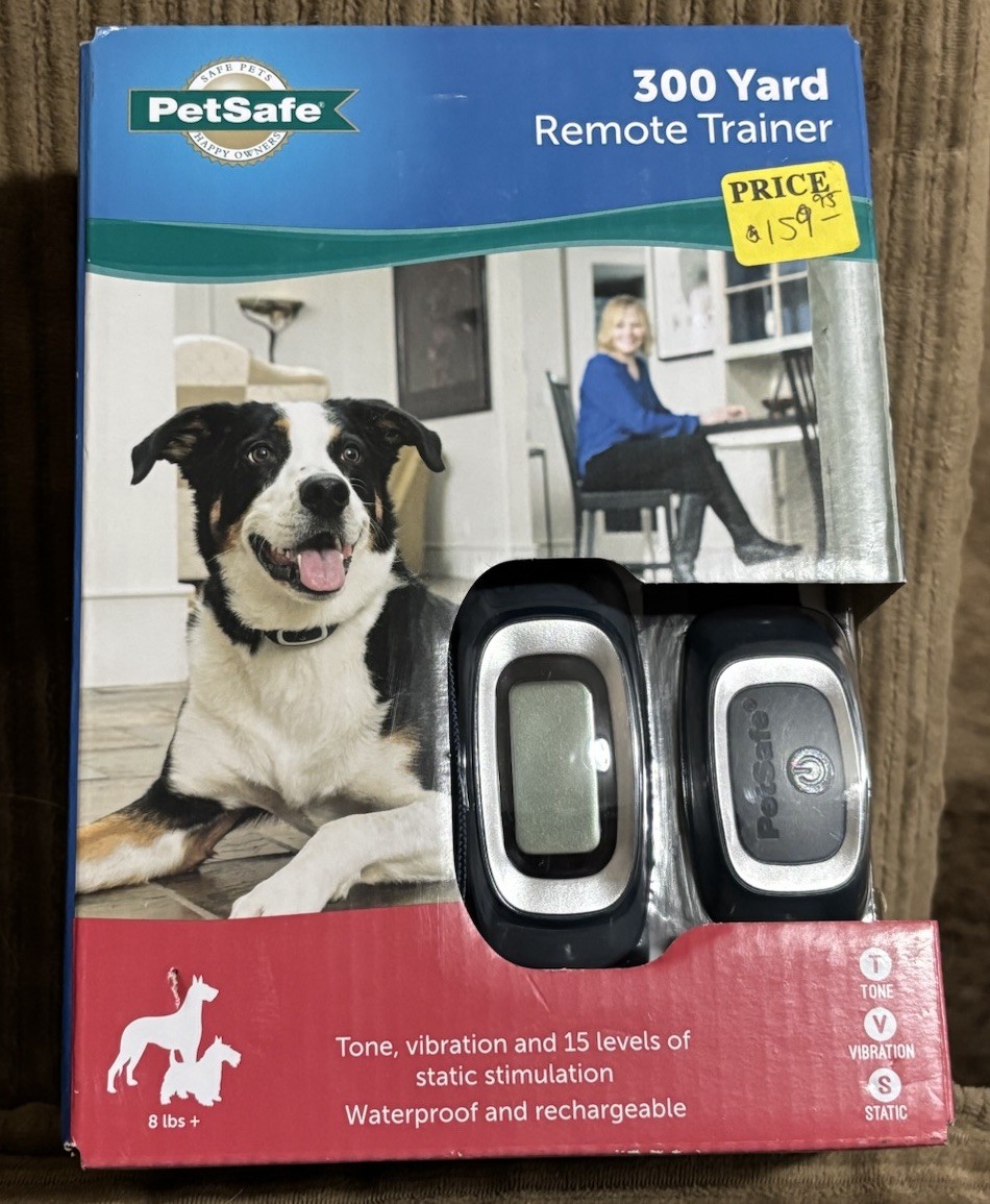 BRAND NEW - PetSafe 300 Yard Remote Trainer Collar, for 8+ lbs dogs, Waterproof
