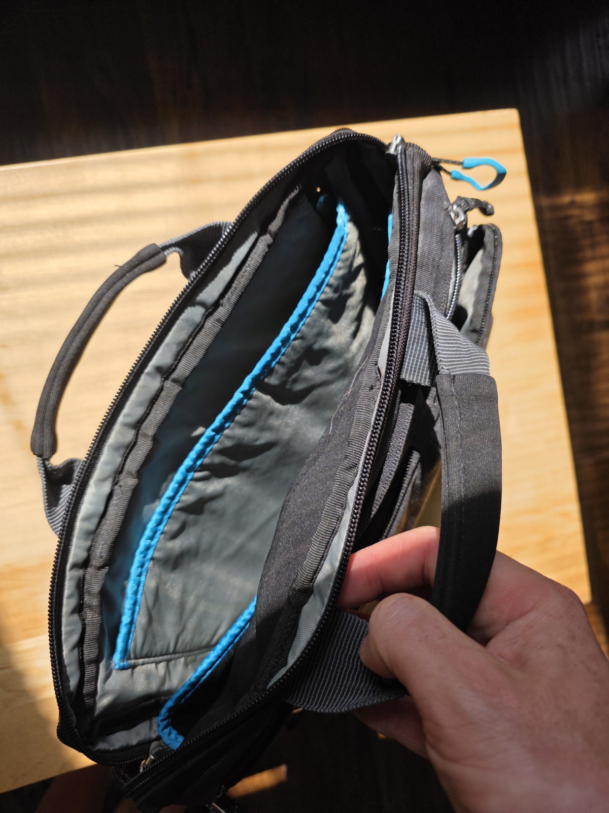 Thule Subterra 13" Laptop Briefcase Messenger