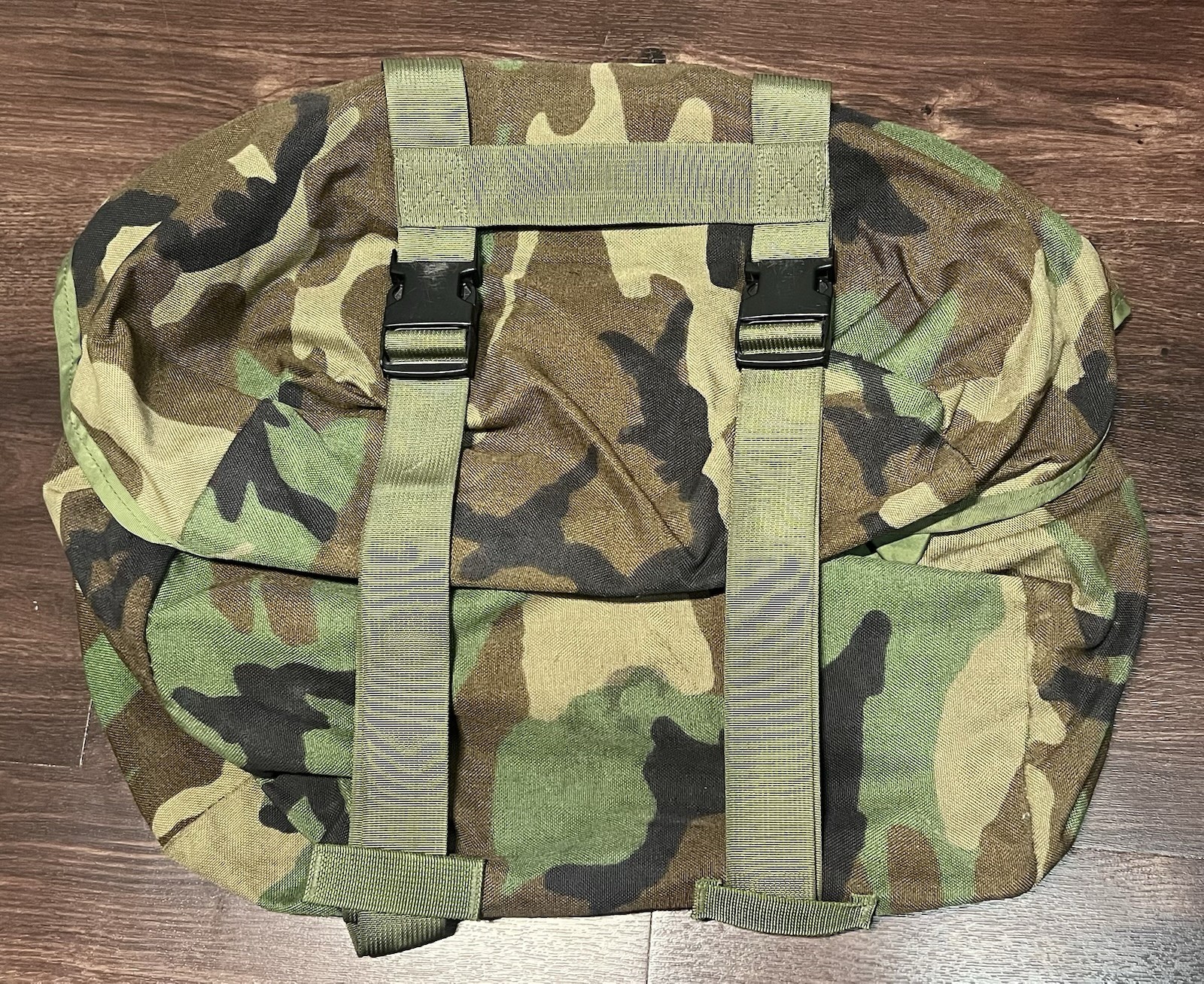 U.S. MILITARY ISSUES M81 WOODLAND MOLLE II SLEEP SYSTEM CARRIER USGI SURPLUS