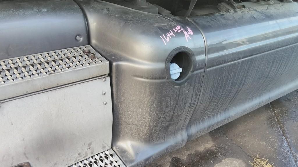 For 2012 PETERBILT 386 SIDE FAIRING Left ,  OH
