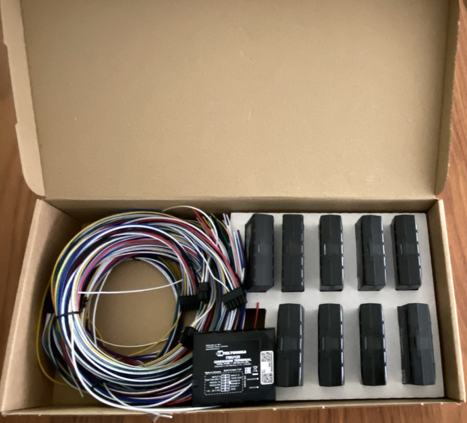 Teltonika FMU125 3G GNSS/GSM Terminal Car GPS una caja de 10 piezas