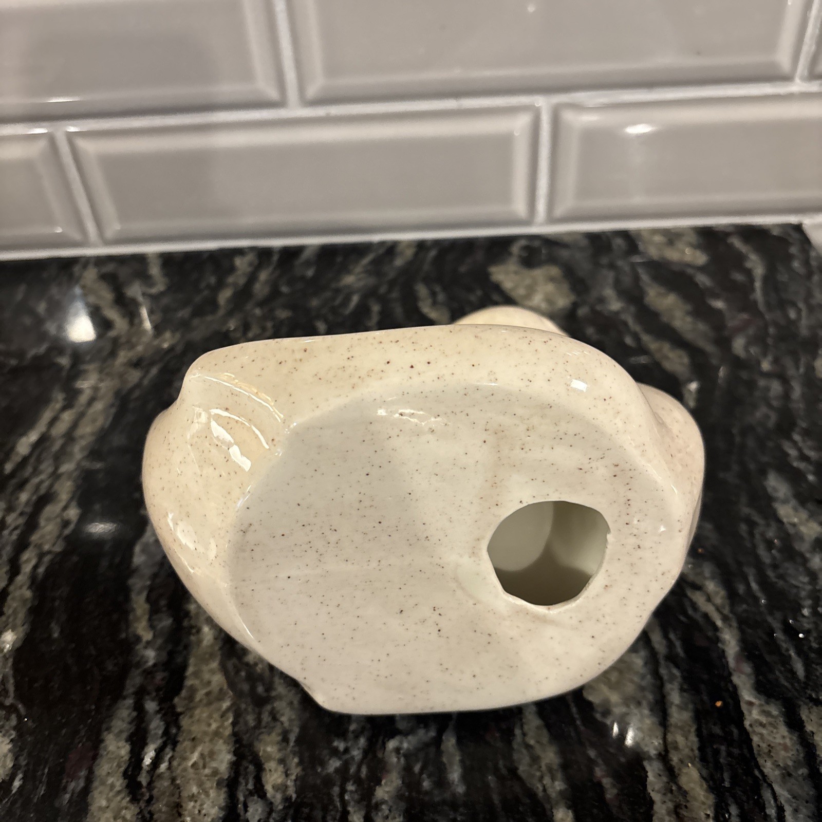Ceramic Swan Figurine Bathroom Hand Towel Soap Holder Off White Speckled Vtg