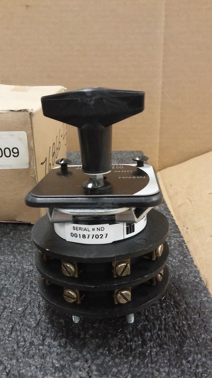 INSTRUMENT TRANSFORMERS Inc 9524202B-009 Series 95 Selector Line Transfer Switch