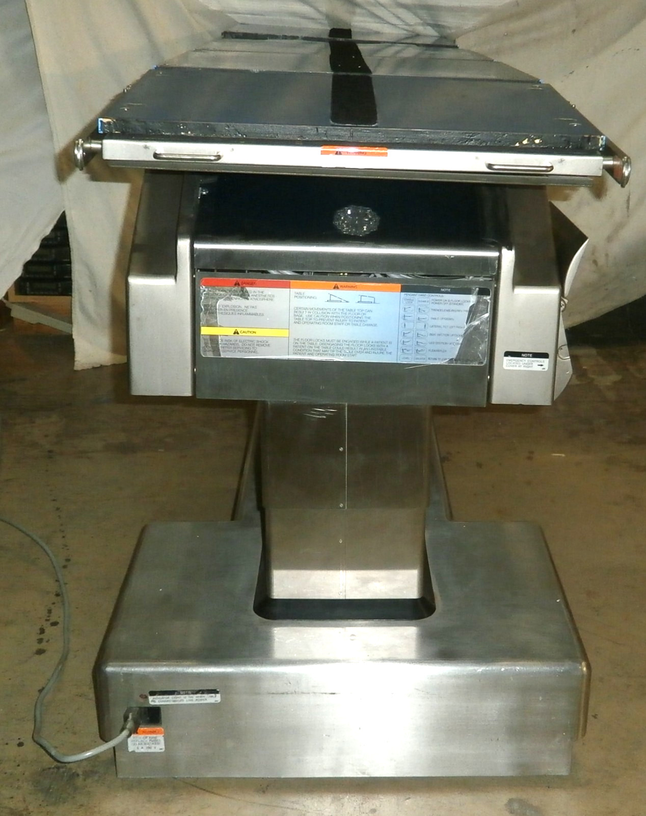 Midmark 7100 Surgical Table Max Weight 500 lbs